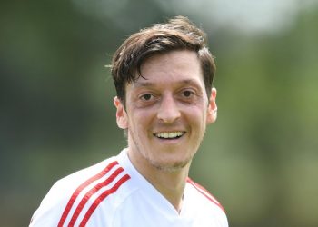Arsenal midfielder, Ozil agrees deal with Fenerbahce