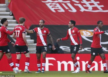 FA Cup: Southampton knock out holders Arsenal