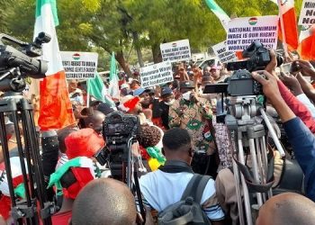 NLC leads protest to NASS over minimum wage bill