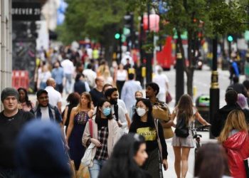 England: Covid deaths falling faster than SAGE prediction