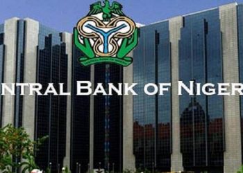 Again, CBN devalues naira, fixes new exchange rate to dollar