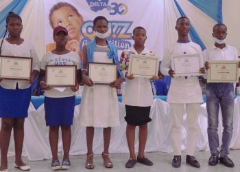 Delta @ 30: Winners of DBS Warri quiz competition receive prizes