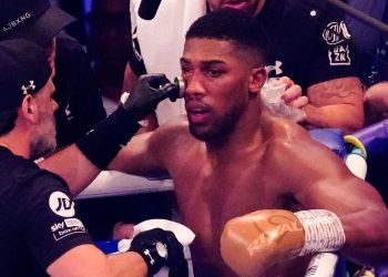 Anthony Joshua lands in hospital over suspected broken eye socket after Oleksandr Usyk loss