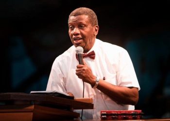 COVID-19: Adeboye ‘mocks’ governors enforcing mandatory vaccination