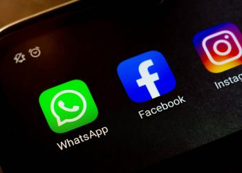 WhatsApp, Facebook and Instagram go DOWN