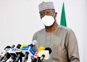 No entry to workplace without proof of COVID-19 vaccination for FG workers from Dec 1