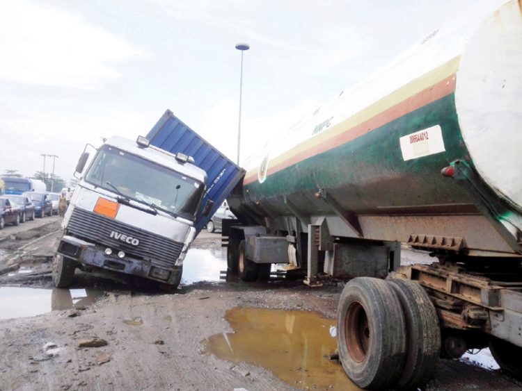 Tanker drivers begin strike on Monday over bad roads