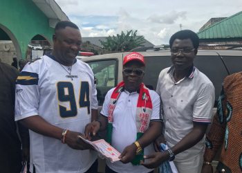 Delta lawmaker, Uviejitobor gifts constituents with cars