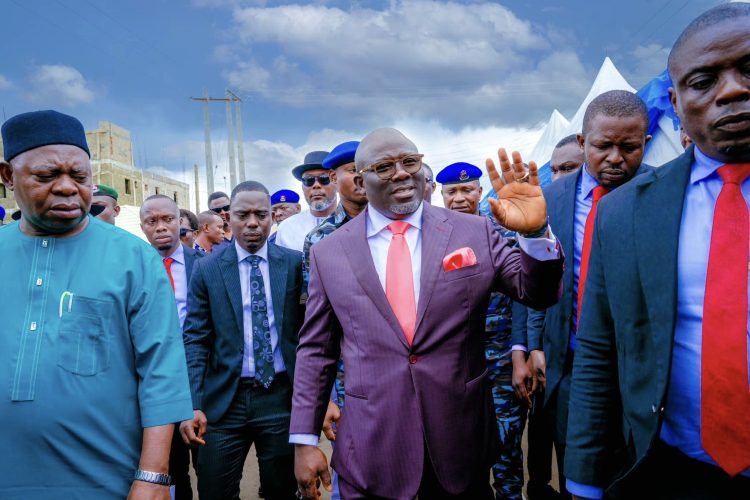 JULIUS BERGER N78 BN CONTRACT: Oborevwori restores hope in Warri, Effurun
