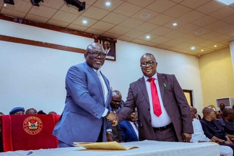 Oborevwori swears in Otirhue, others to head LGSC, DSIEC, DSCHA