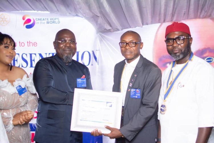 Samuel Adjogbe installed 1st President Rotary Club of Evwreni