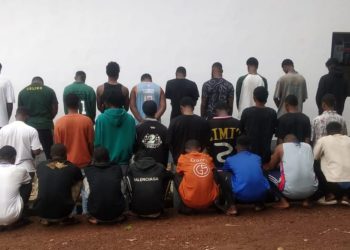 EFCC arrests 32 suspected internet fraudsters in Awka