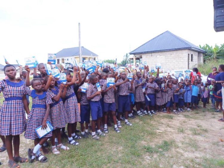 Rotary Club of Evwreni distributes notebooks to 8 schools in Delta