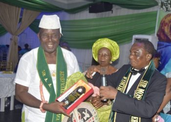Ladies of St. Mulumba Nigeria honours Chief Omo-Odudu with Beneficiary of Grace Award