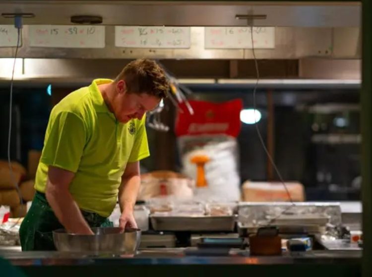 Irish chef overtakes Baci in GWR longest cooking marathon