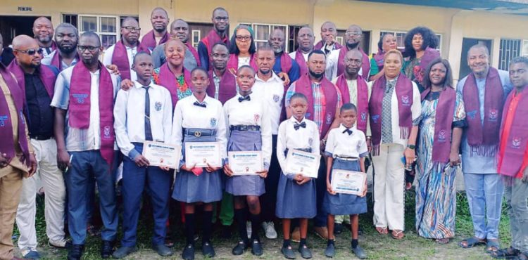 Hussey College Warri class of ’93 gifts alma mater public address system, others