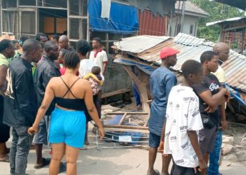Suspected ‘Yahoo Boy’ crashes car into shops in Orhuwhorun of Delta