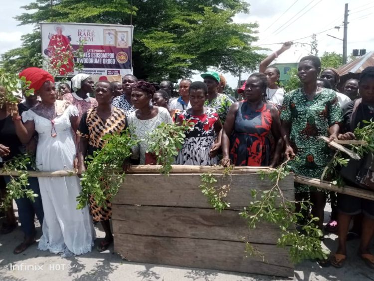 One shot, others tear gassed as women protest police extortion in Delta