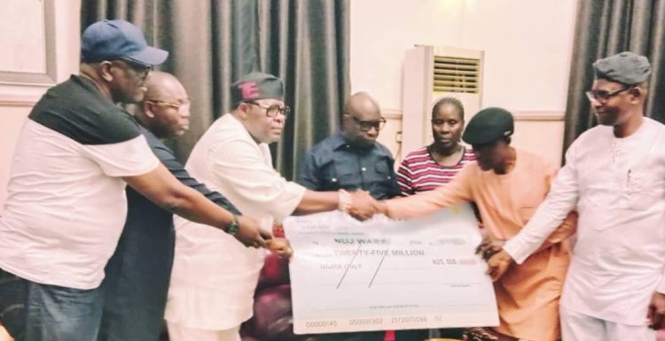 Journalist-turned-entrepreneur, Sola Adebayo floats Welfare Endowment Fund for NUJ Warri Correspondents Chapel