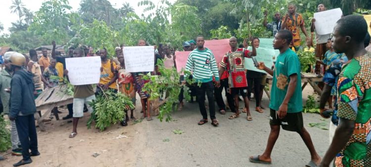 Protest as suspected herdsmen amputate 28-year-old man in Delta community