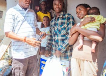 Delta Council chairman, Jaro Egbo, offers assistance to family of 3-month-old baby abduction survivor