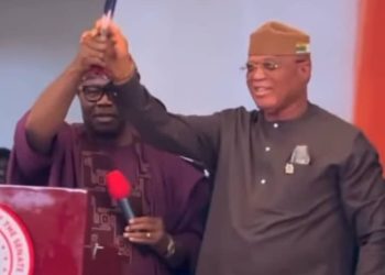 Akpabio Hands Over APC Structure in Akwa Ibom to Gov Eno