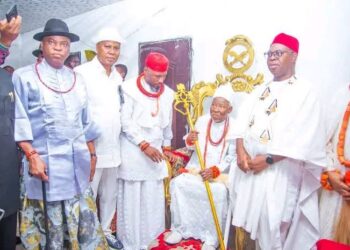 Senator Dafinone Congratulates Okpara-Uku of Orogun on Official Presentation of Staff of Office