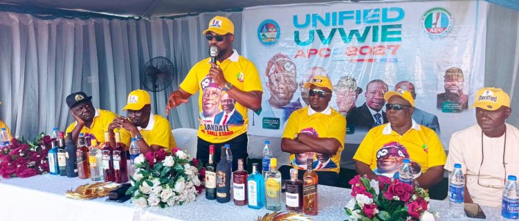 Eric Egere Hosts Strategic Meeting to Strengthen APC-PDP Merger in Uvwie, Declares Oborevwori a Lover of Development