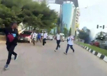 Teargas, Gunfire as #FreeNnamdiKanuNow Protest Erupts in Abuja
