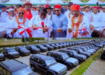 Oborevwori Hands 65 SUVs to Delta Royal Fathers, Calls Them ‘Tools of Service’