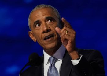 Obama Warns of Eroding Decency as Viral Claims Trigger New Trump Debate