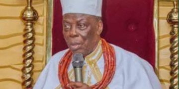Orodje Steps In: Okpe Monarch Suspends Sapele-Okpe Constitution Amendment, Fifth Quarter Plan