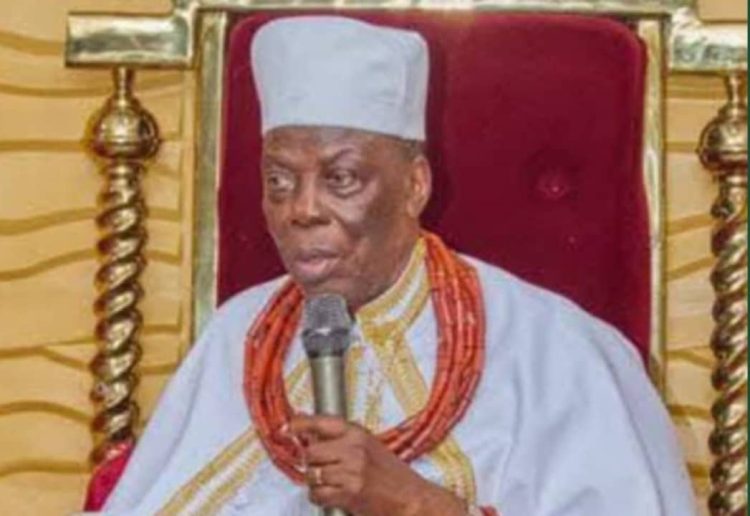 Orodje Steps In: Okpe Monarch Suspends Sapele-Okpe Constitution Amendment, Fifth Quarter Plan
