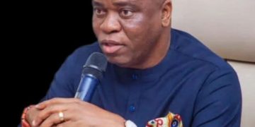 Oborevwori Hands DESAAA Board Chair to Grassroots Mobiliser Jaro Egbo