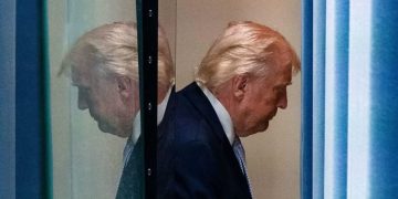 Trump Halts Iran Strike, Secures Hormuz Ceasefire Deal