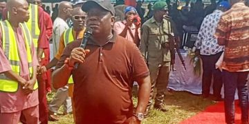 “Choose Peace, Not War” — Nani Rallies APC Faithful at Ethiope West Unity Gathering