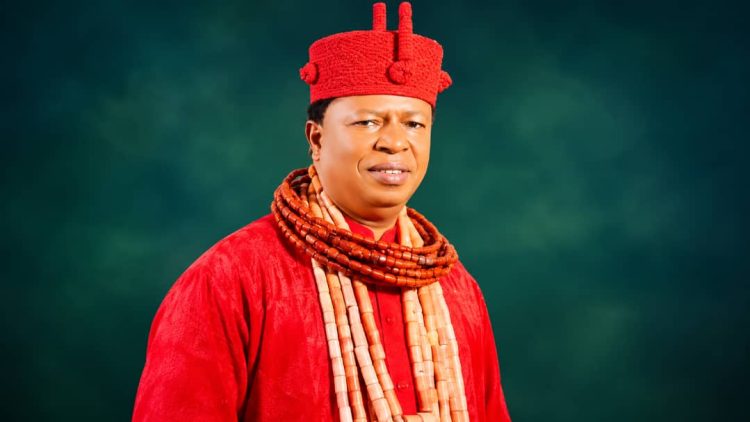 History Beckons as Oborevwori Presents Staff of Office to Oyede’s First Ovie Friday