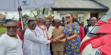 A Bus for the Beat: ManRoy, TANTITA Donate Mobility Lifeline to NUJ Warri Correspondents’ Chapel